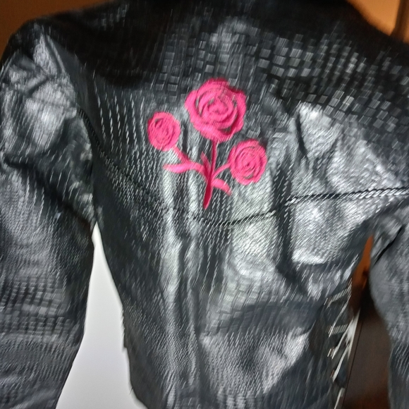 Leather jacket - Picture 4 of 11